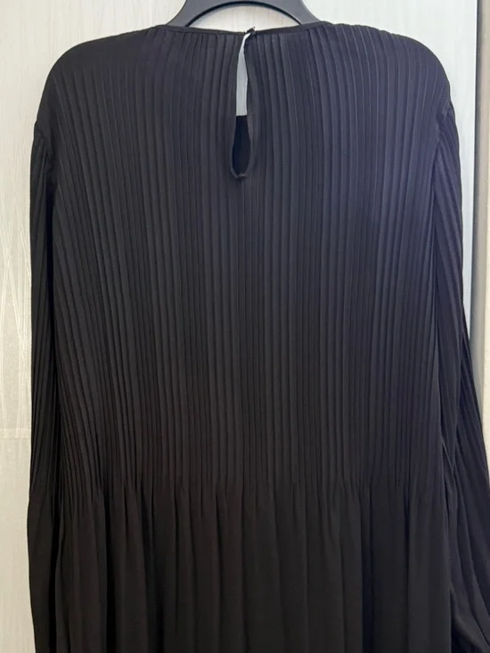 Michael Michael Kors Black Pleated Long Sleeve Mini Keyhole Back Flowy XS Dress - Picture 5 of 7